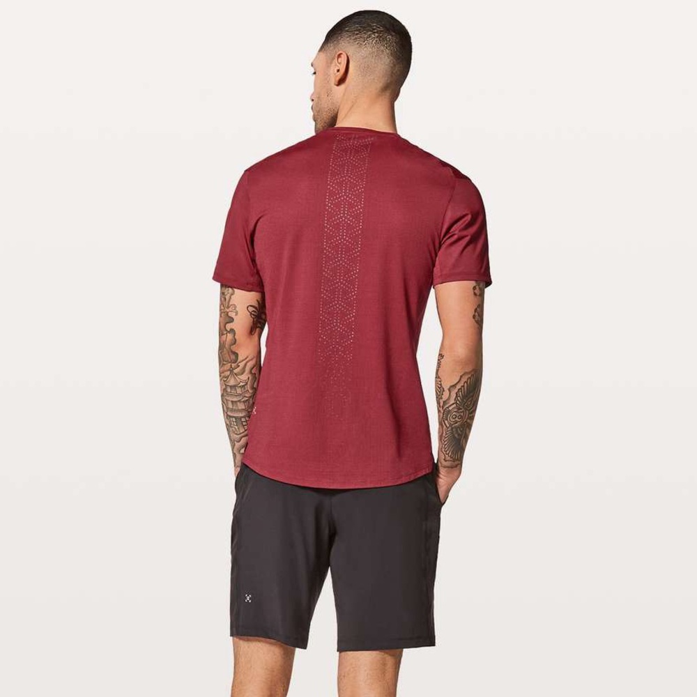 Lululemon Men’s Runway Short Sleeve Athletic T-Shirt Size (L) Large -Caliente - Picture 11 of 14